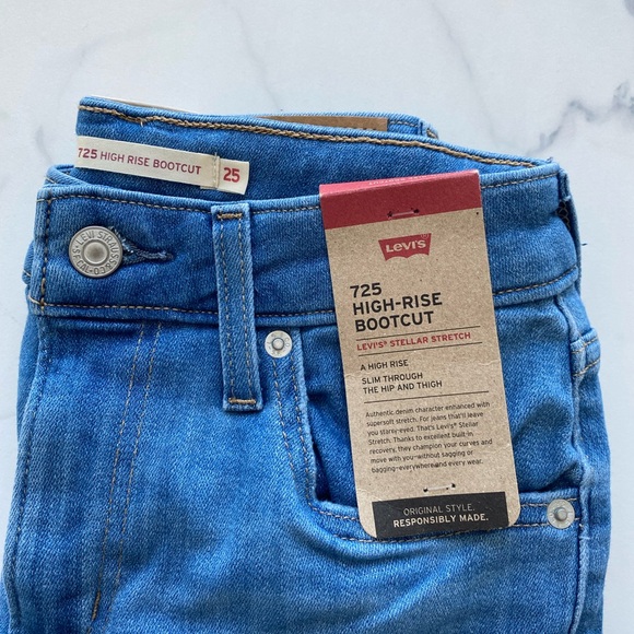 Levi’s 721 High Rise Bootcut Jean - Picture 5 of 6